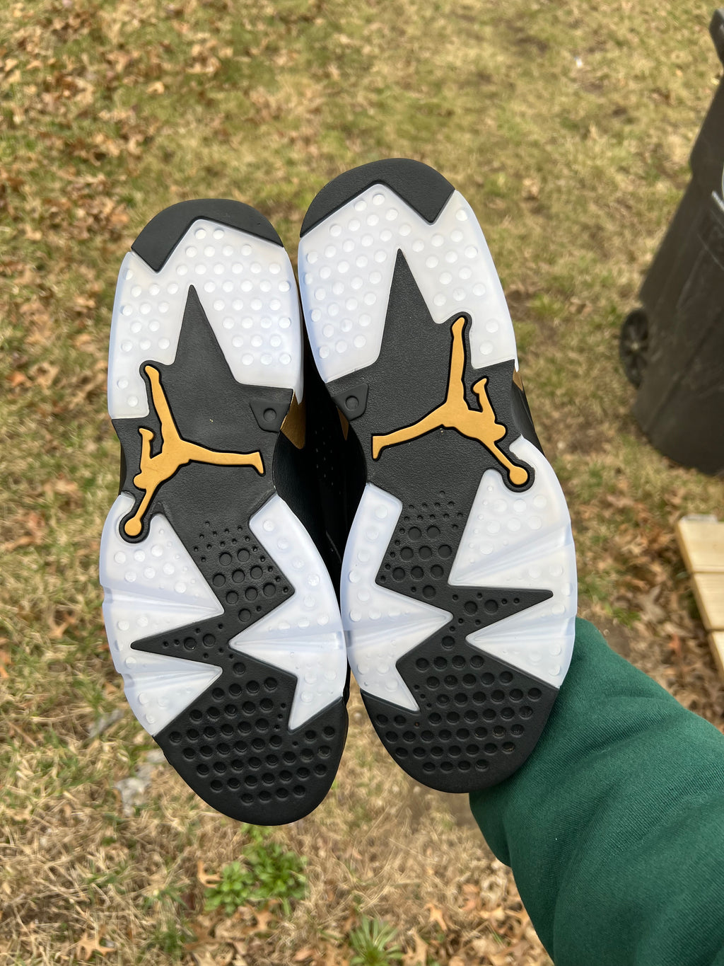 The Relentless Special – Deep Clean + Sole Icing Service